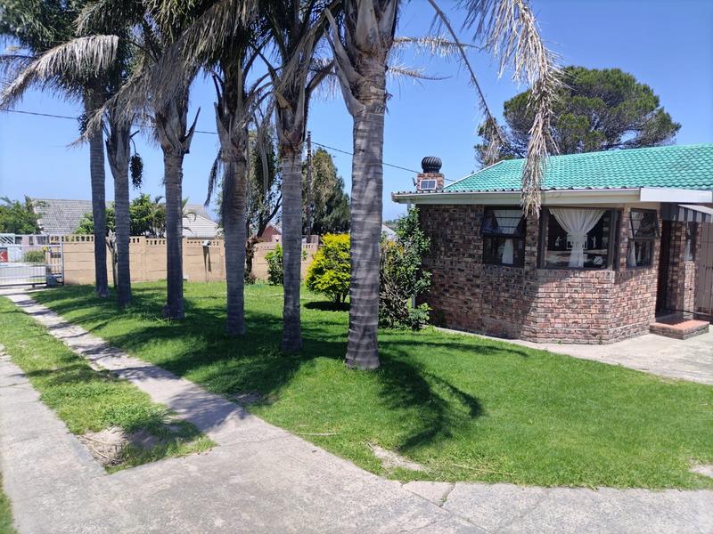 5 Bedroom Property for Sale in Amalinda Eastern Cape